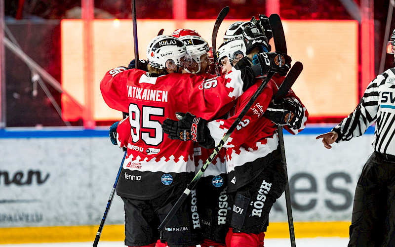 Kiekko-Pojat kaatoi TUTOn 1857 katsojan edessä PKS Areenalla